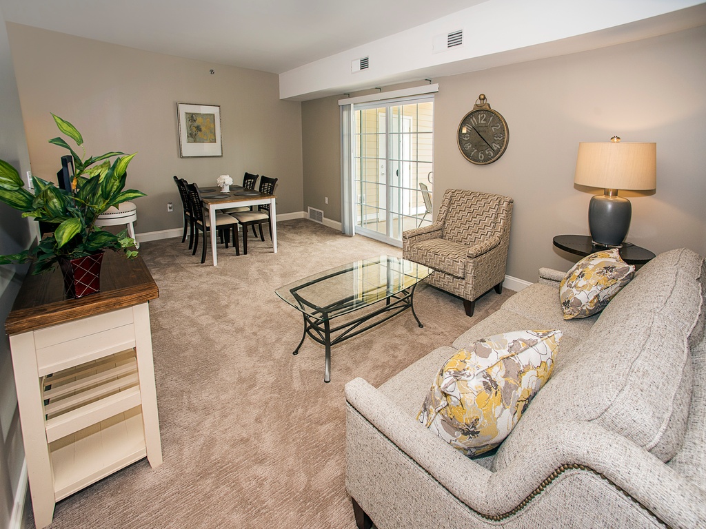 Buffalo, NY Luxury Senior Living Apartments & Housing Park Creek Apartments